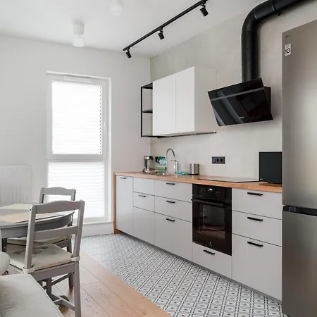Apartment Marywilska Homely By Bookinghost Warschau