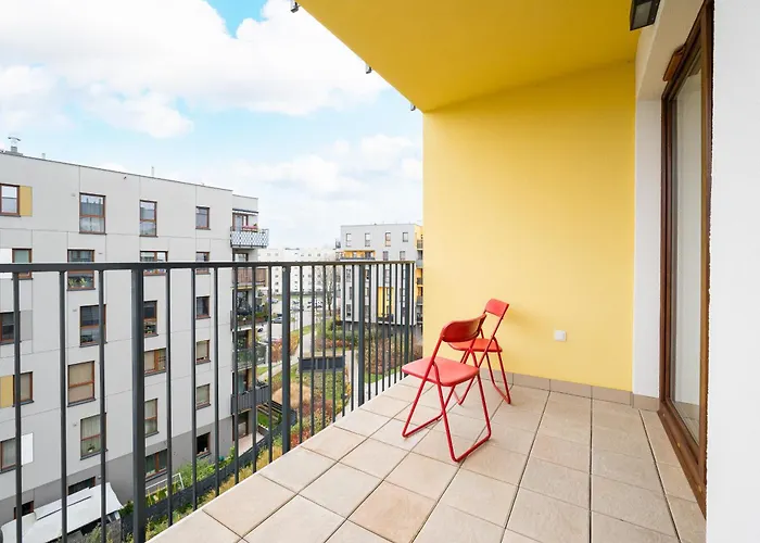 Marywilska Homely By Bookinghost *