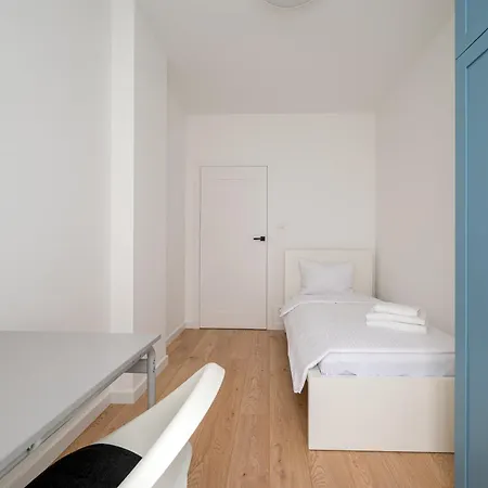 Marywilska Homely By Bookinghost * Varşova